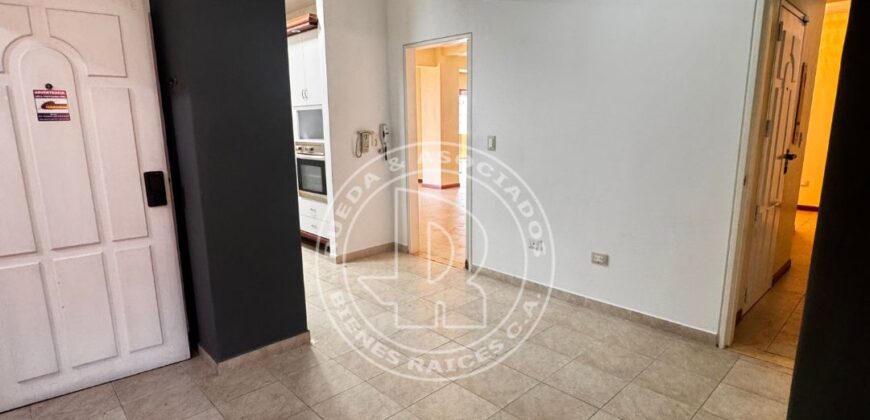 EN ALQUILER APTO EN RESIDENCIAS PUERTA DE HIERRO MÉRIDA – VE