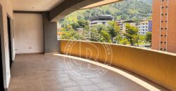 EN ALQUILER APTO EN RESIDENCIAS PUERTA DE HIERRO MÉRIDA – VE