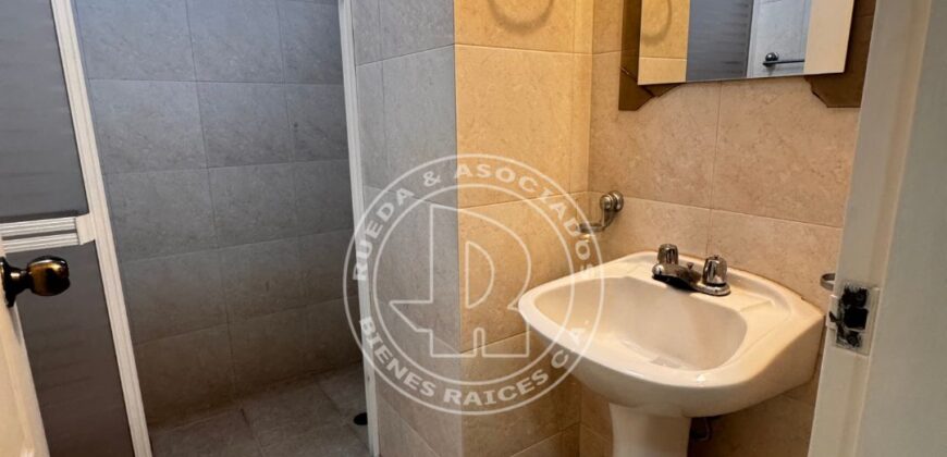 EN ALQUILER APTO EN RESIDENCIAS PUERTA DE HIERRO MÉRIDA – VE