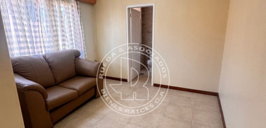 EN ALQUILER APTO EN RESIDENCIAS PUERTA DE HIERRO MÉRIDA – VE