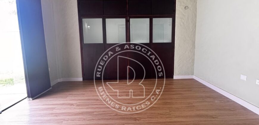 EN VENTA CASA DE UNA PLANTA EN LA URB PIEDRAS GRANDES EN  LA PEDREGOSA MÉRIDA – VE EN VENTA CASA DE UNA PLANTA EN LA URB PIEDRAS GRANDES EN  LA PEDREGOSA MÉRIDA – VE