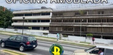 EN ALQUILER OFICINA AMOBLADA EN EL CC LAS TAPIAS MÉRIDA – VENEZUELA
