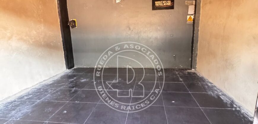 EN VENTA LOCALES COMERCIALES EN CC MEDITERRANEO MÉRIDA – VE