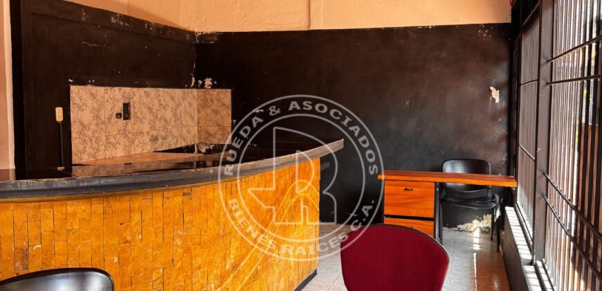 EN VENTA LOCALES COMERCIALES EN CC MEDITERRANEO MÉRIDA – VE