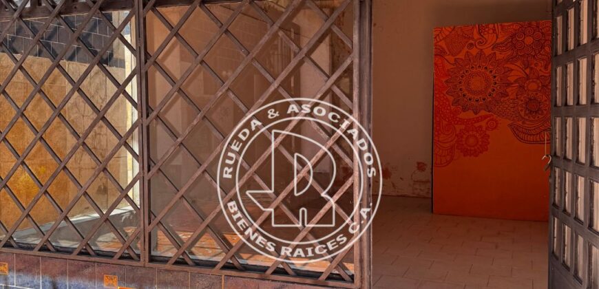 EN VENTA LOCALES COMERCIALES EN CC MEDITERRANEO MÉRIDA – VE