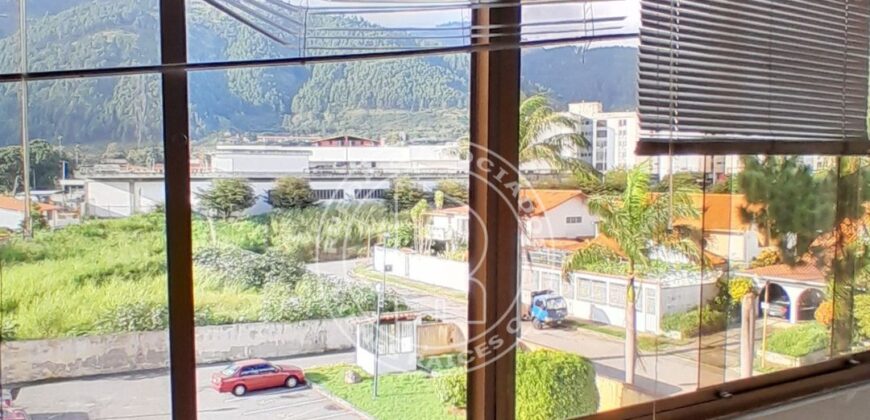 ENALQUILER APARTAMENTO EN RESIDENCIAS MONTE ALTO URB. LA MARA  MÉRIDA – VENEZUELA