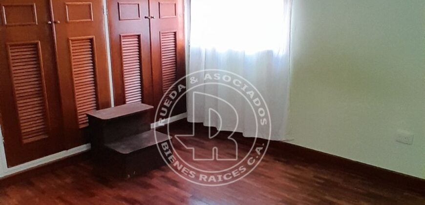 ENALQUILER APARTAMENTO EN RESIDENCIAS MONTE ALTO URB. LA MARA  MÉRIDA – VENEZUELA