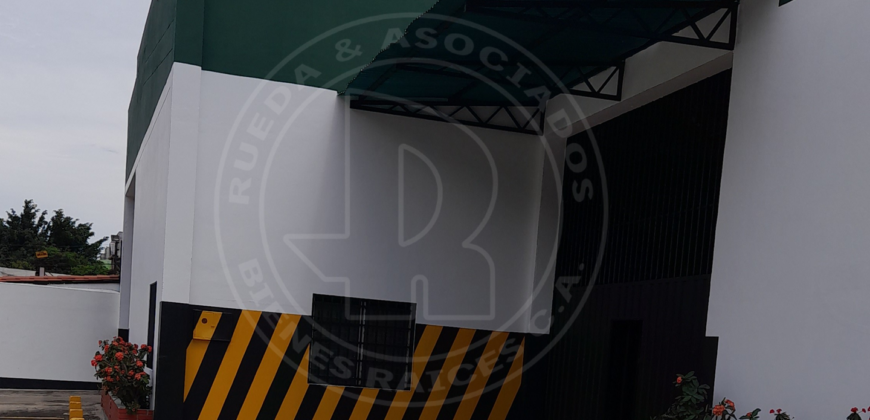 EN VENTA GALPONES INDUSTRIALES UBICADOS EN LA AV CENTENARIO EJIDO – MÉRIDA – VE