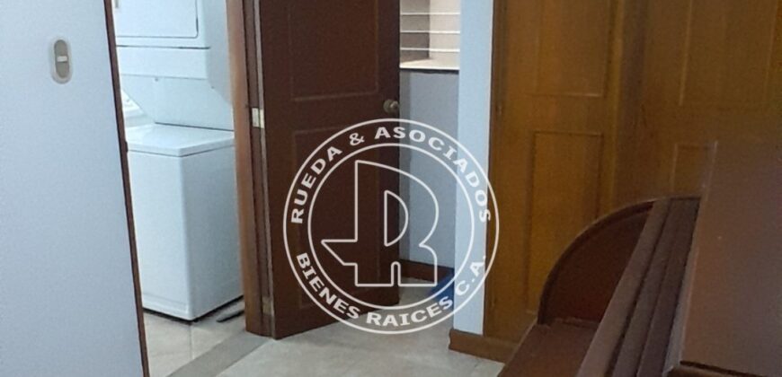 SE ALQUILA APARTAMENTO EN RESIDENCIAS CORDILLERANA AV LAS AMERICAS  MÉRIDA VE