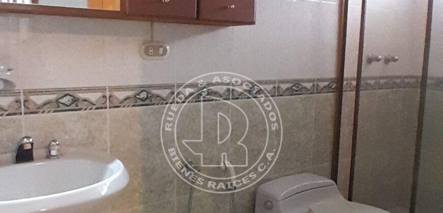 SE ALQUILA APARTAMENTO EN RESIDENCIAS CORDILLERANA AV LAS AMERICAS  MÉRIDA VE