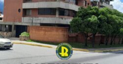EN ALQUILER APARTAMENTO EN RES ALBRICIAS AV LAS AMERICAS MÉRIDA VE