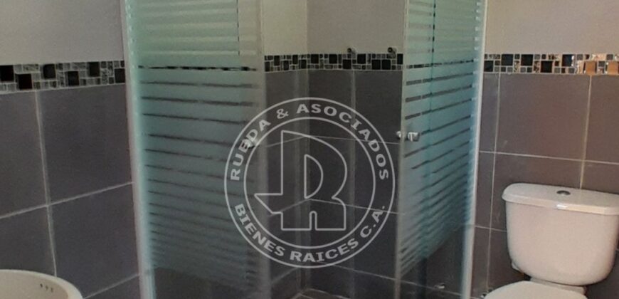 SE VENDE CASA MODERNA EN MUCUNUTAN MÉRIDA VE