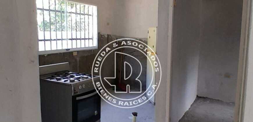 SE VENDE CASA EN GRIS EN EL PLAYON BAJO EL VALLE – MÉRIDA VE
