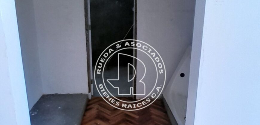 SE VENDE CASA MODERNA EN MUCUNUTAN MÉRIDA VE