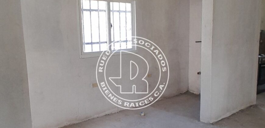 SE VENDE CASA EN GRIS EN EL PLAYON BAJO EL VALLE – MÉRIDA VE