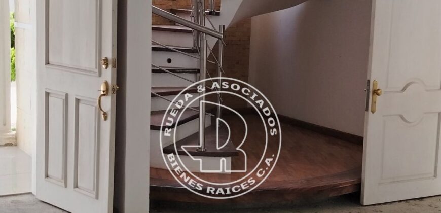 SE VENDE CASA EN RES LAS CASCADAS EN LOS LLANITOS DE TABAY MÉRIDA