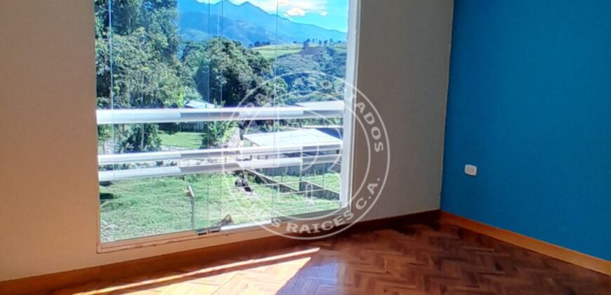 SE VENDE CASA MODERNA EN MUCUNUTAN MÉRIDA VE