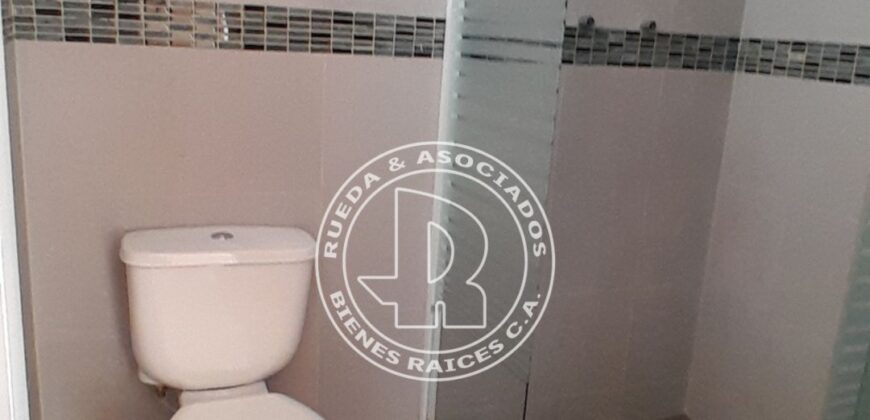 SE VENDE CASA MODERNA EN MUCUNUTAN MÉRIDA VE