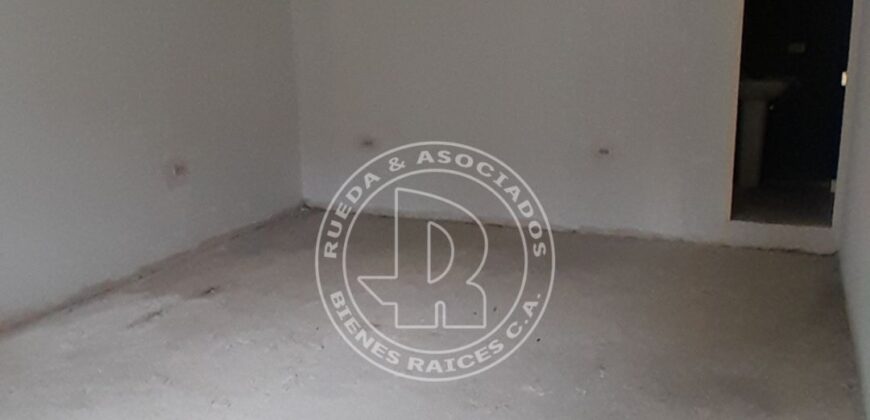 SE VENDE CASA EN GRIS EN EL PLAYON BAJO EL VALLE – MÉRIDA VE