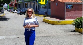 SE ALQUILA LOCAL COMERCIAL EN CC ALTO CHAMA MÉRIDA VE