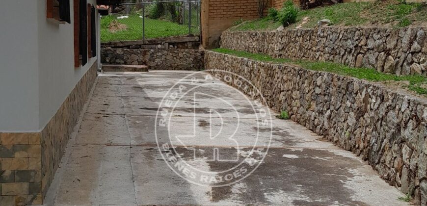 SE VENDE CASA DE UNA PLANTA EN LA MUCUY BAJA MÉRIDA VE