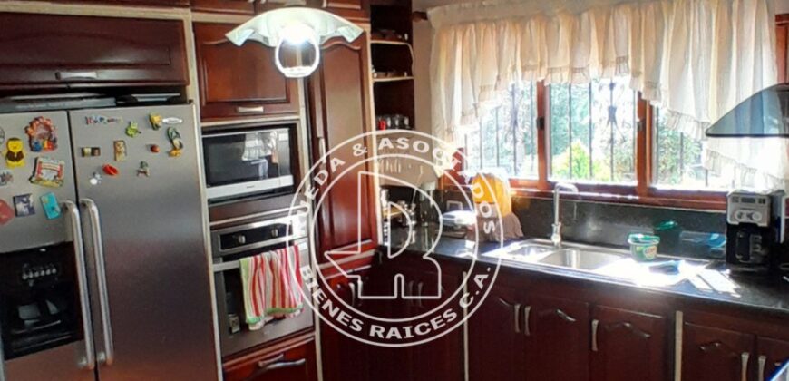 SE VENDE CASA DE UNA PLANTA EN LA MUCUY BAJA MÉRIDA VE