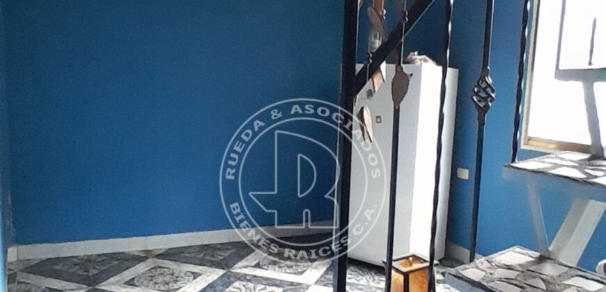 SE VENDE GALPON + PLANTA RESIDENCIAL AV ANDRES BELLO MÉRIDA VE