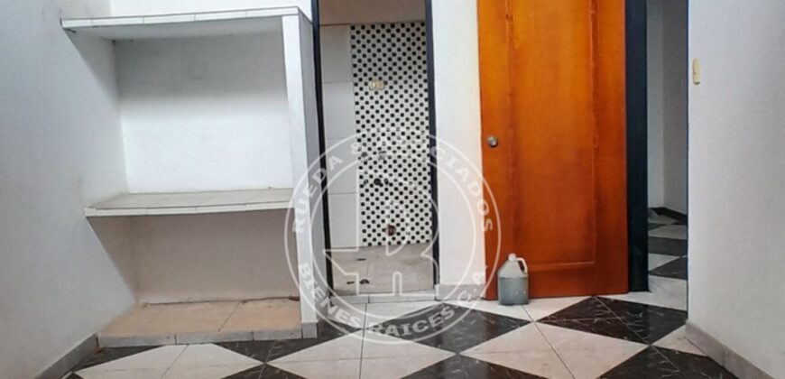 SE VENDE GALPON + PLANTA RESIDENCIAL AV ANDRES BELLO MÉRIDA VE