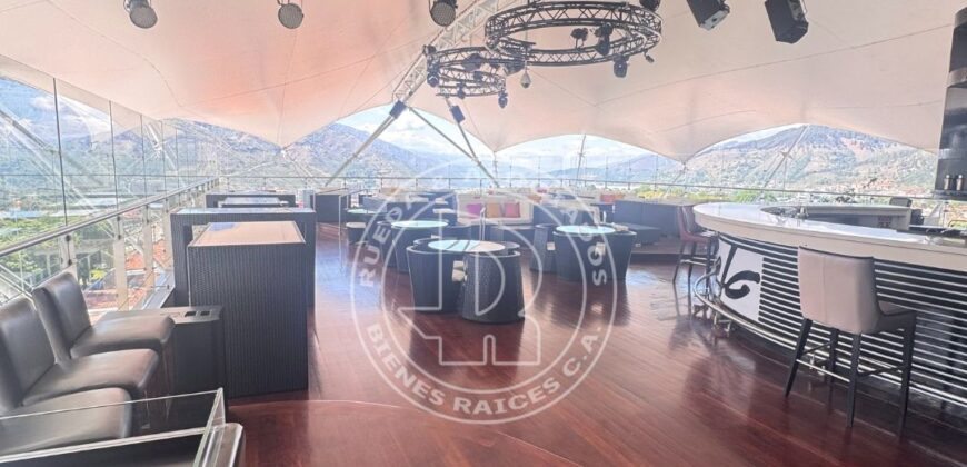 SE VENDE RESTAURANTE BAR DE LUJO + LOCAL COMERCIAL EN CC MILENIUM