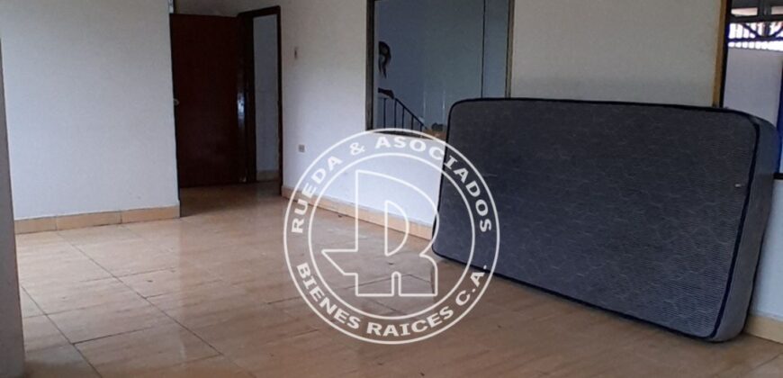 SE VENDE GALPON + PLANTA RESIDENCIAL AV ANDRES BELLO MÉRIDA VE