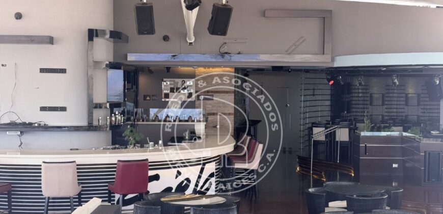SE VENDE RESTAURANTE BAR DE LUJO + LOCAL COMERCIAL EN CC MILENIUM