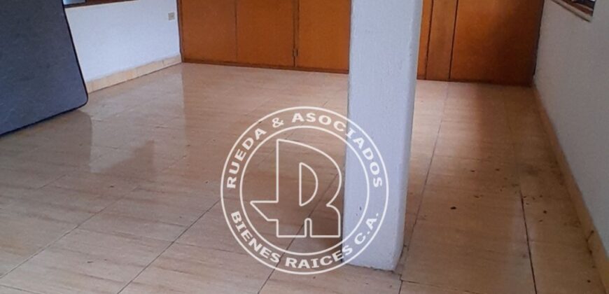 SE VENDE GALPON + PLANTA RESIDENCIAL AV ANDRES BELLO MÉRIDA VE